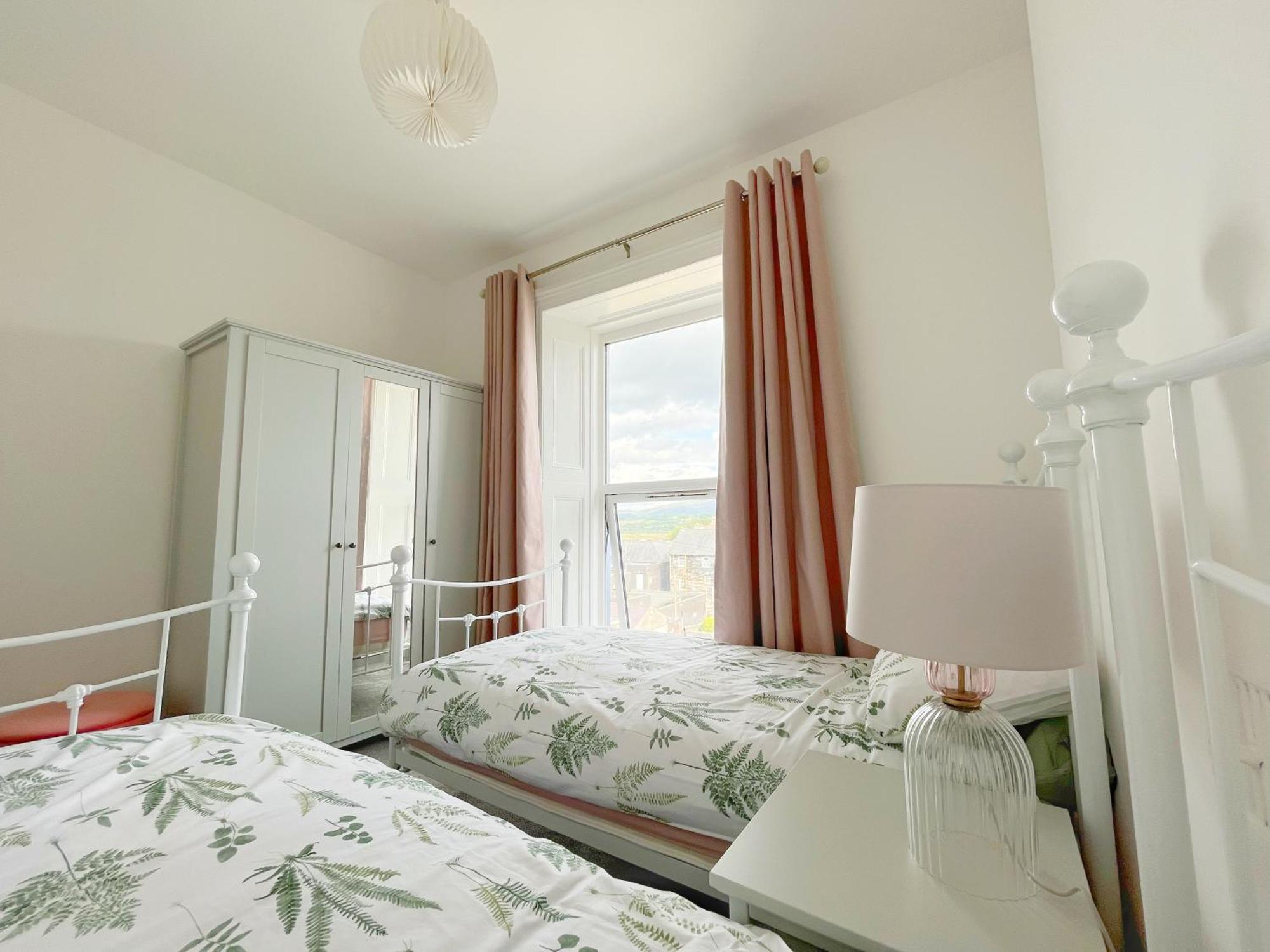 Porthmadog, Sleeps 11, 5 Bedrooms, 5 Bathrooms, Mountain Views מראה חיצוני תמונה