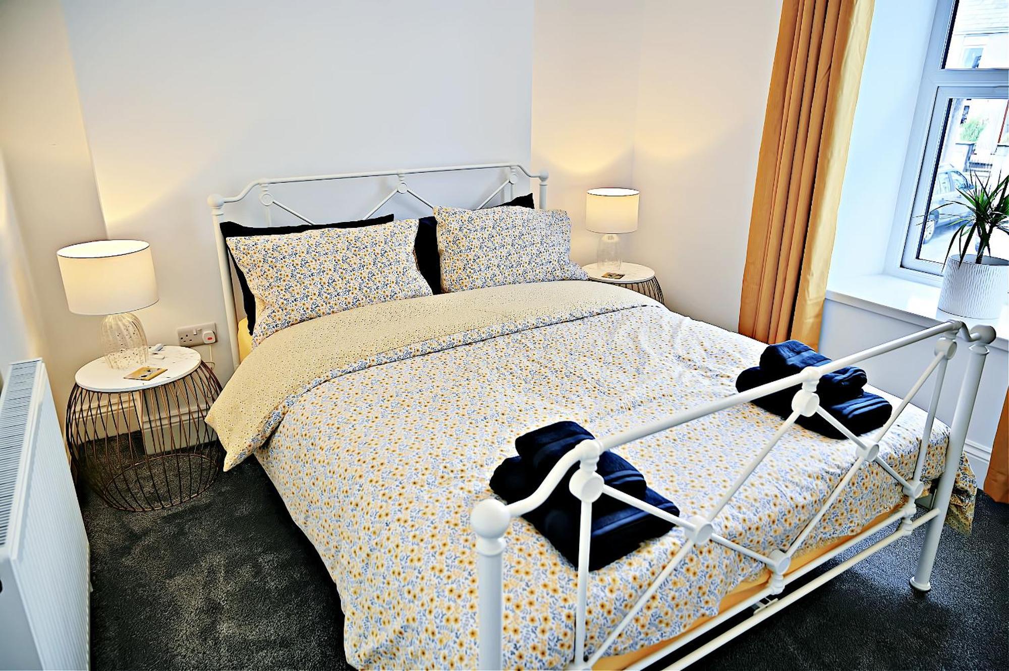 Porthmadog, Sleeps 11, 5 Bedrooms, 5 Bathrooms, Mountain Views מראה חיצוני תמונה